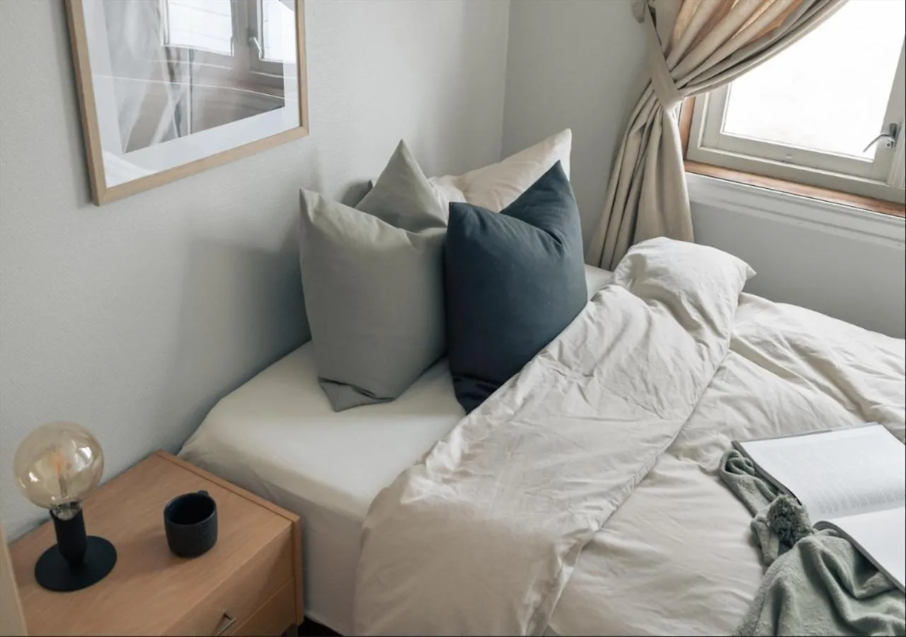 Apartment In The Heart Of برغن